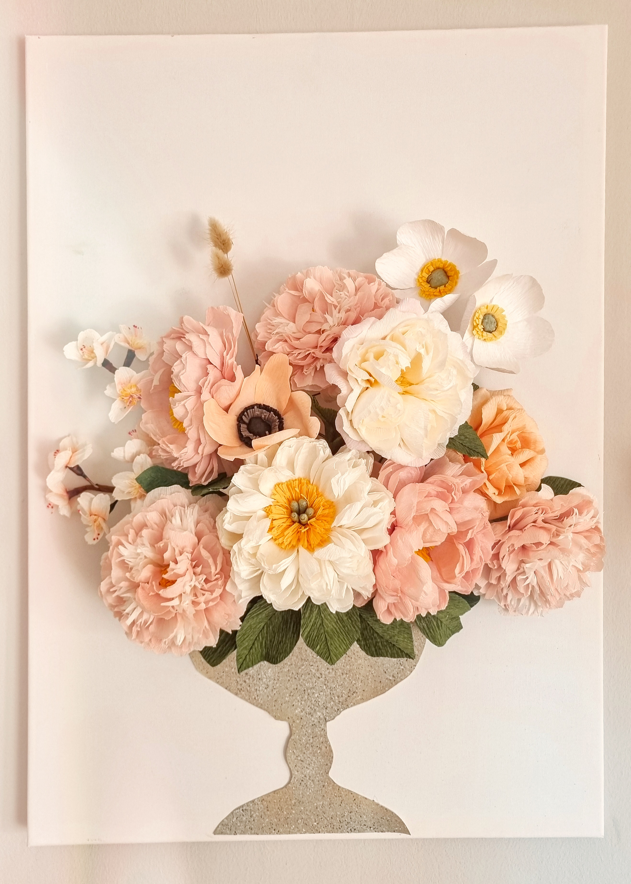 Cvjetno platno — pastelni božuri i anemone